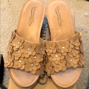 SOLD !Brand new flower sandals